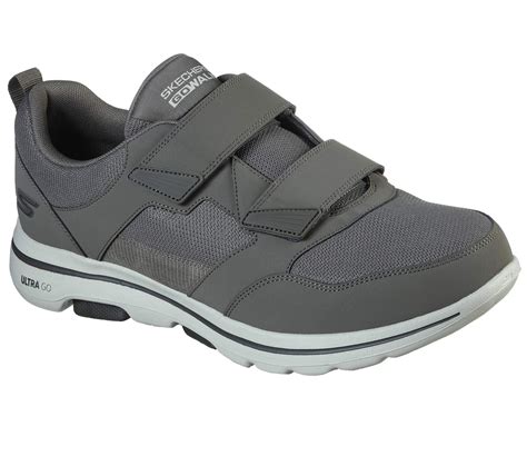 men's athletic shoes with velcro.